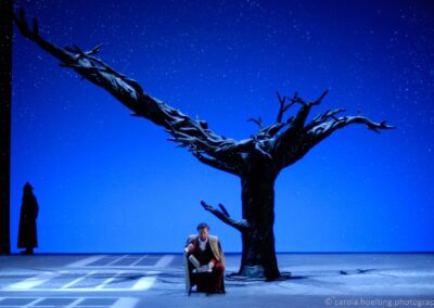 Eugen Onegin. D: Matthias Kaiser. Auf dem Foto: Marc Haffner. Theater Ulm 2008